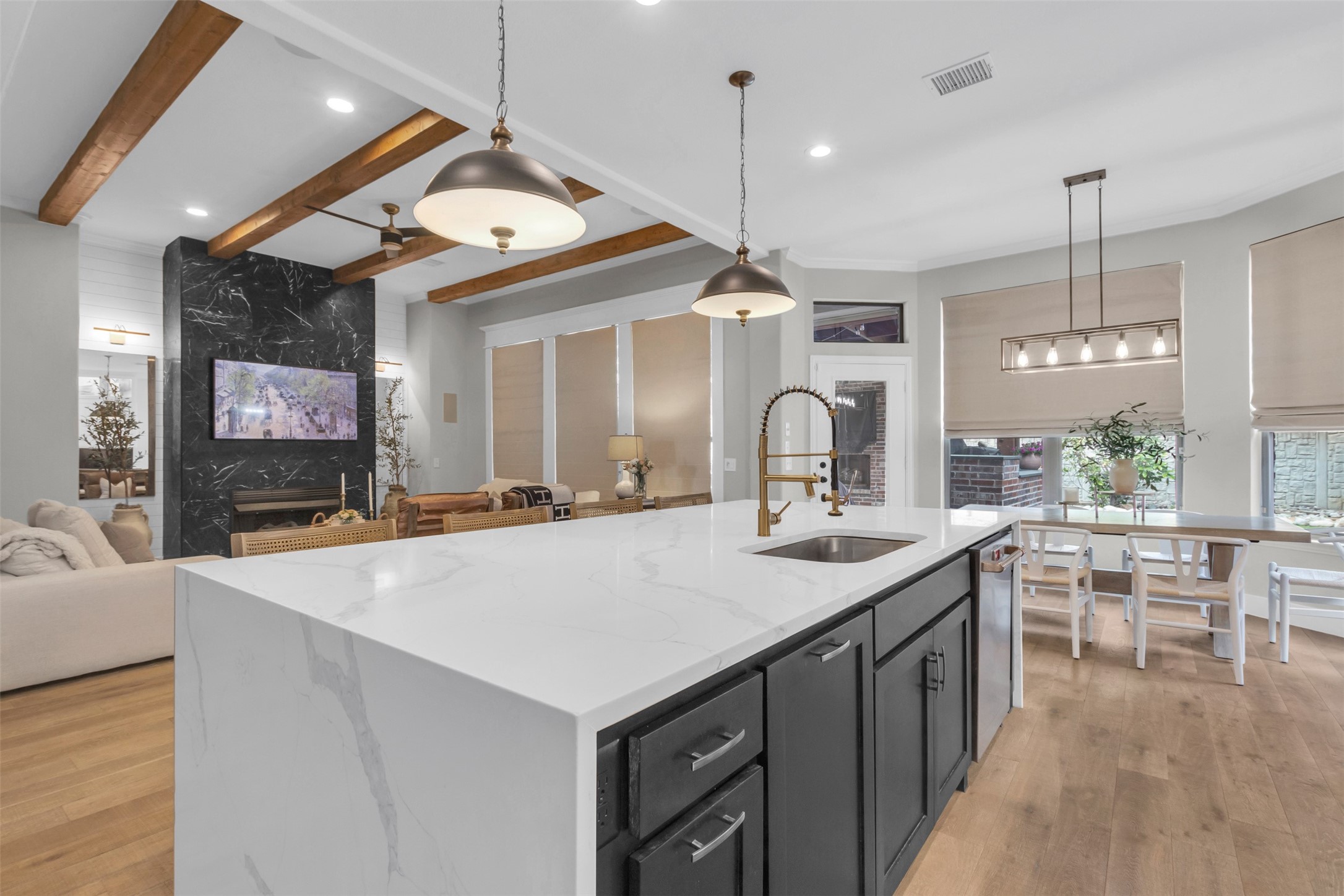 15932 CHRISTOPHER LN