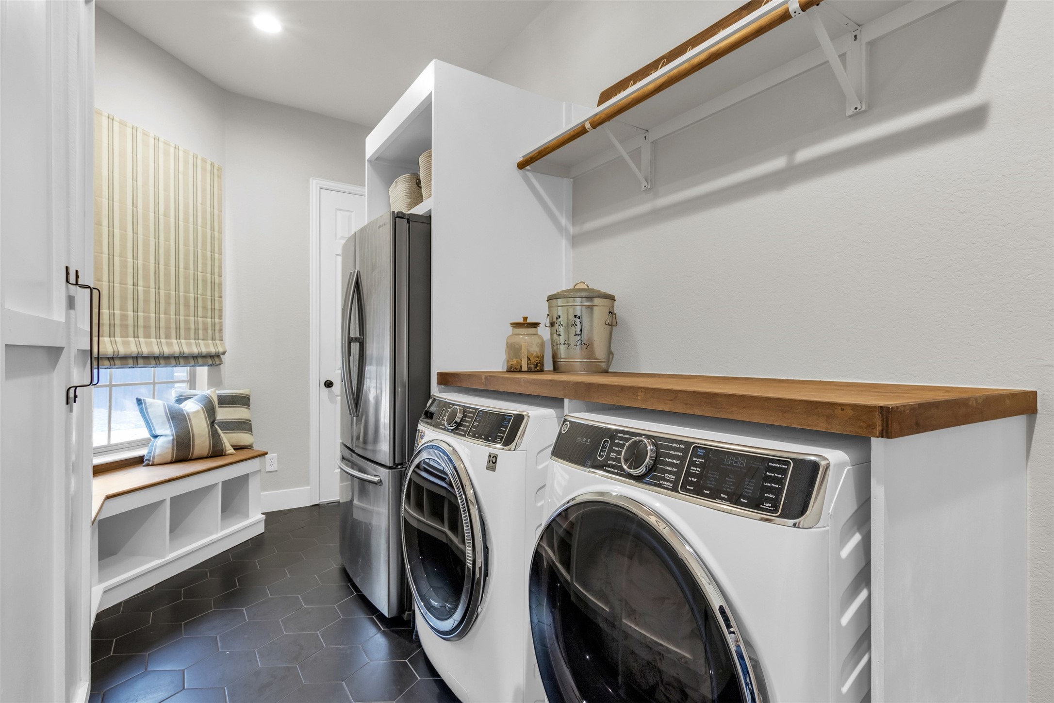 15932 CHRISTOPHER LN