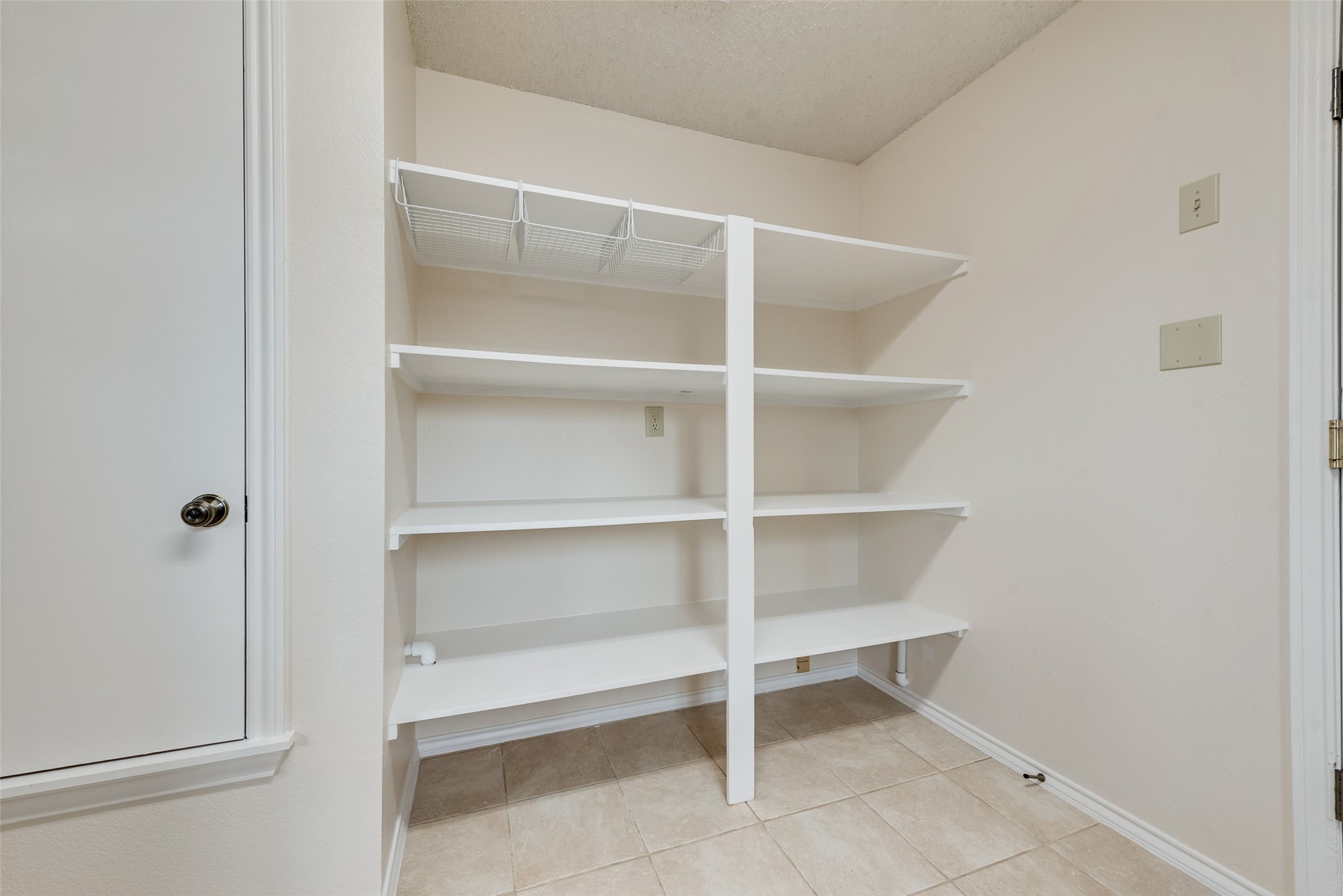 6310 Leasa Court