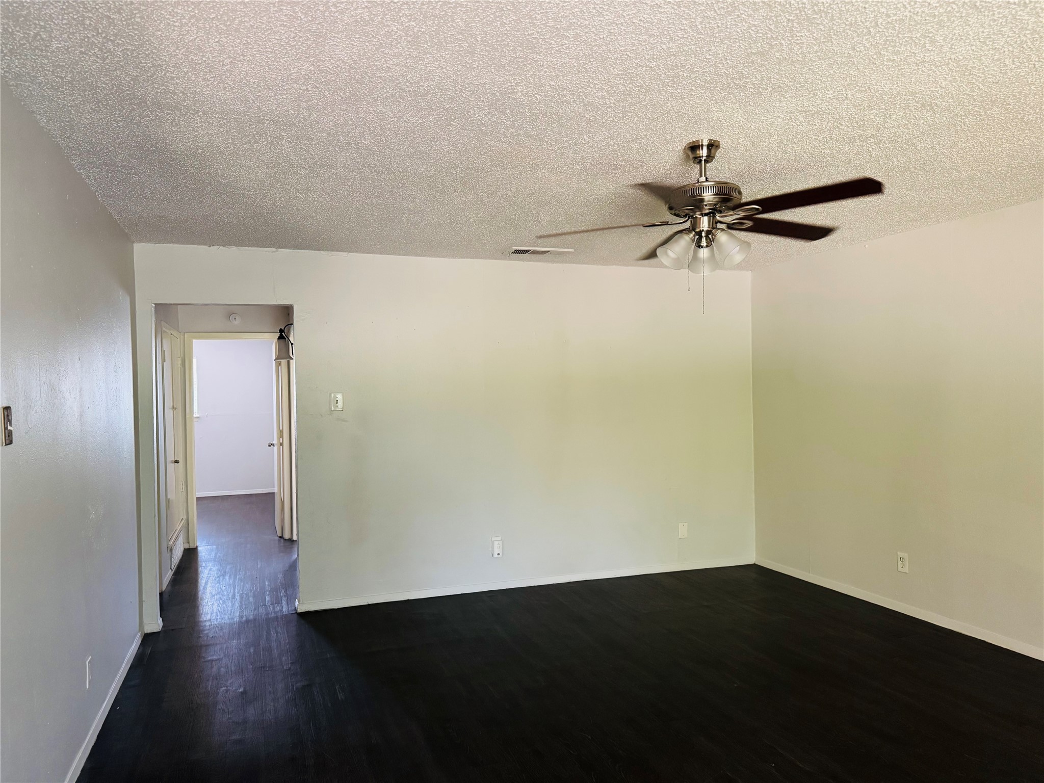 3016 Tudor Lane