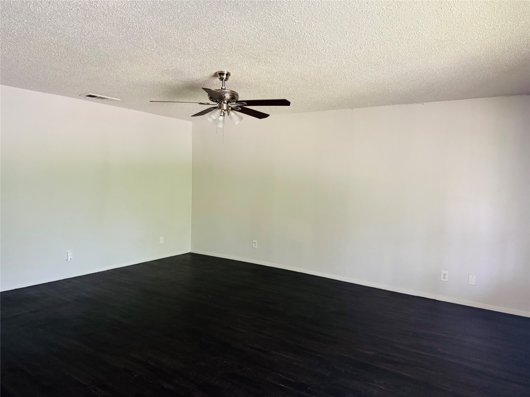3016 Tudor Lane