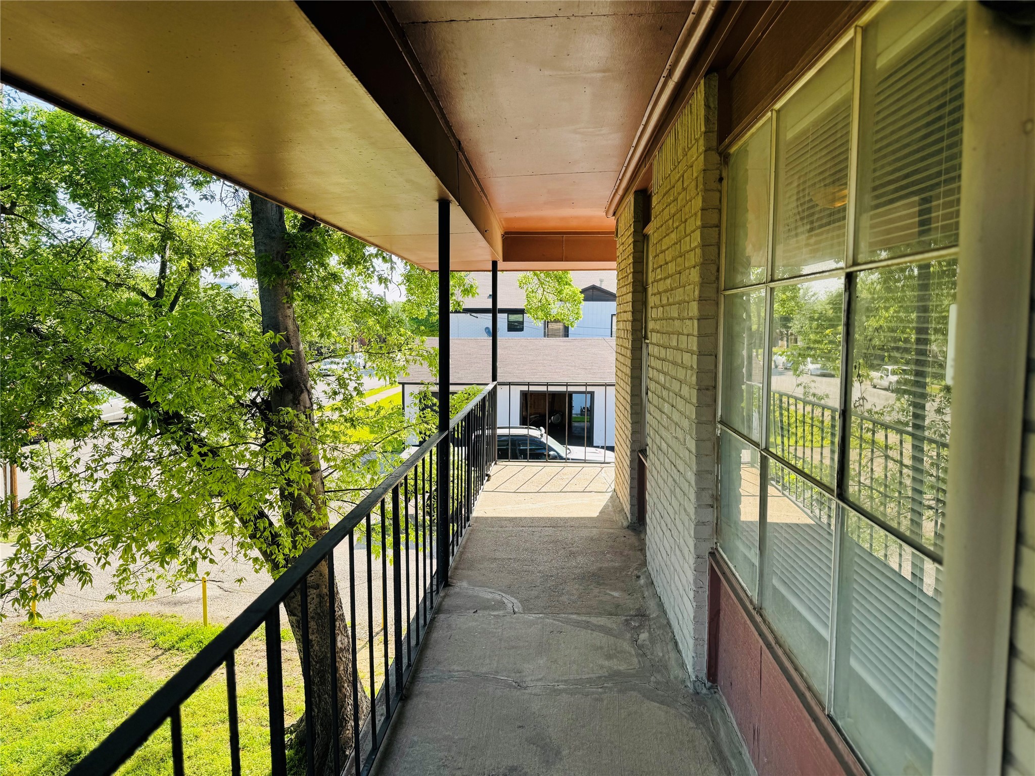 3016 Tudor Lane