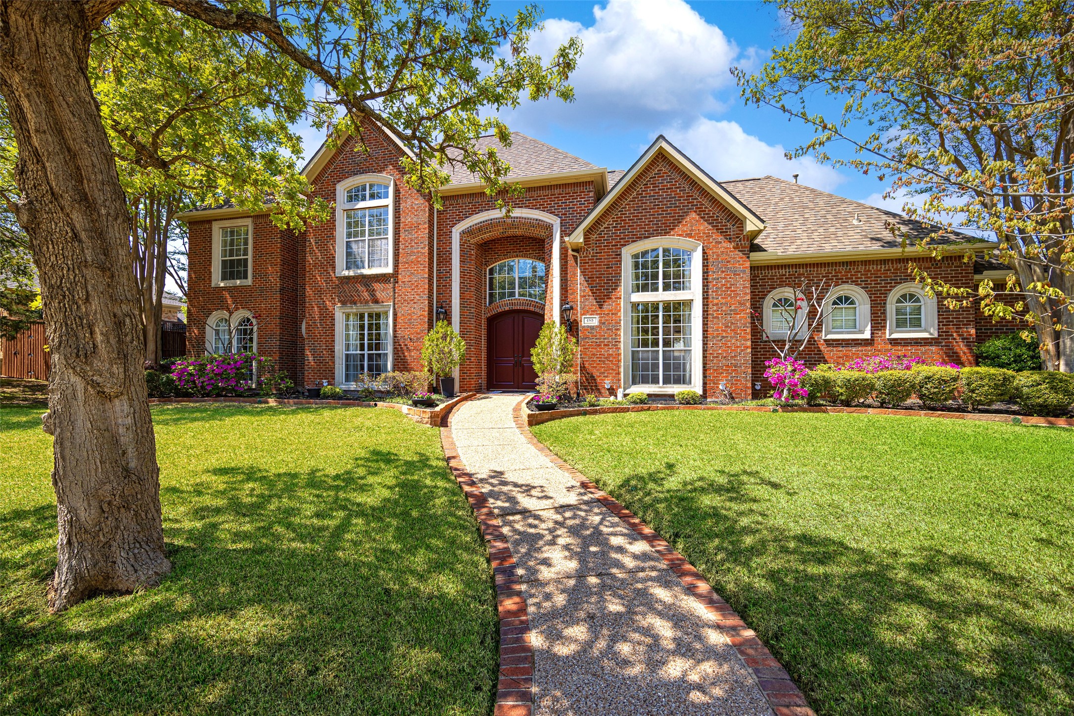 485 Wales Court