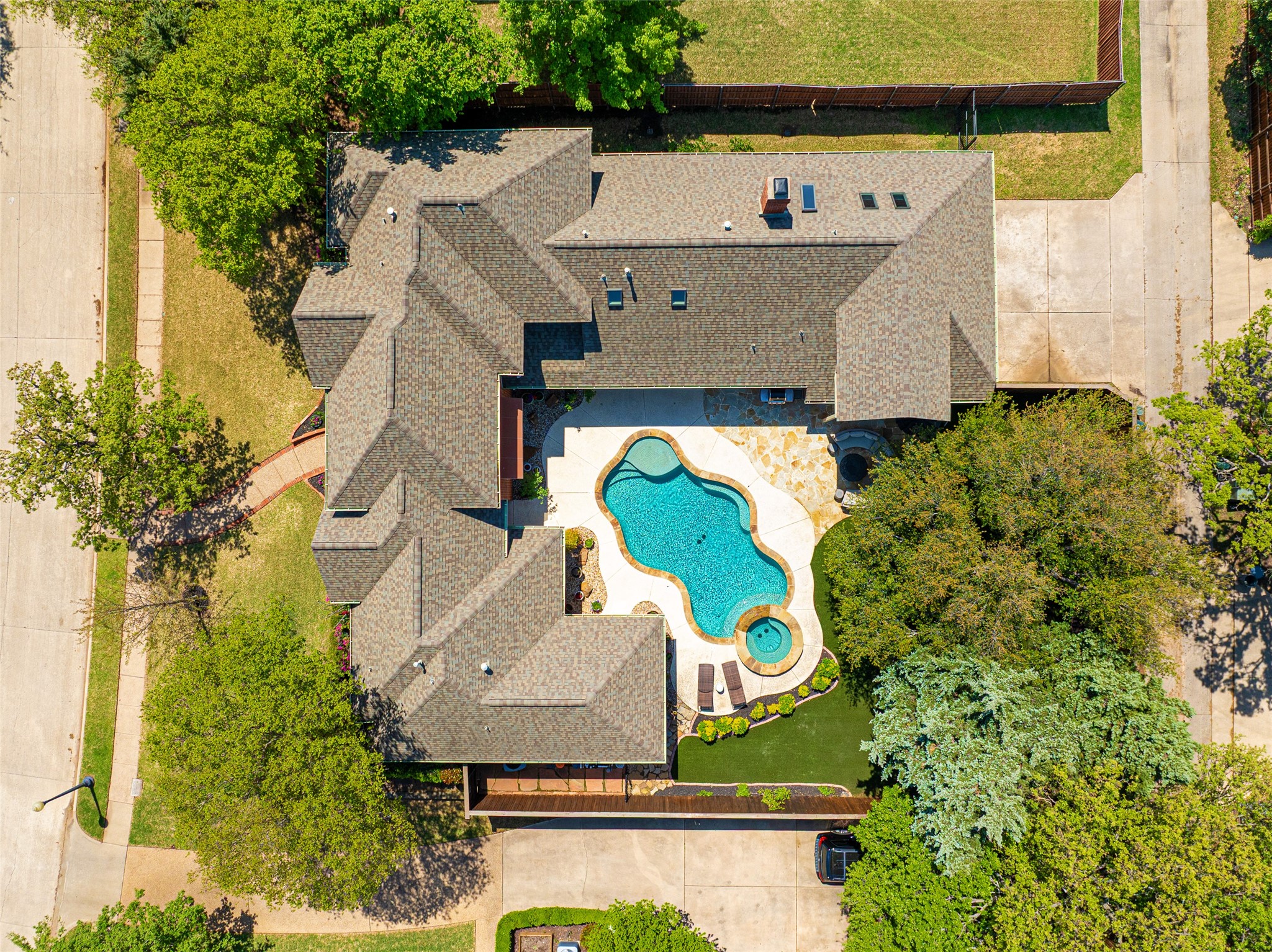 485 Wales Court