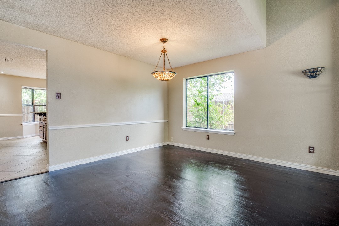 3906 Wheelwright Drive