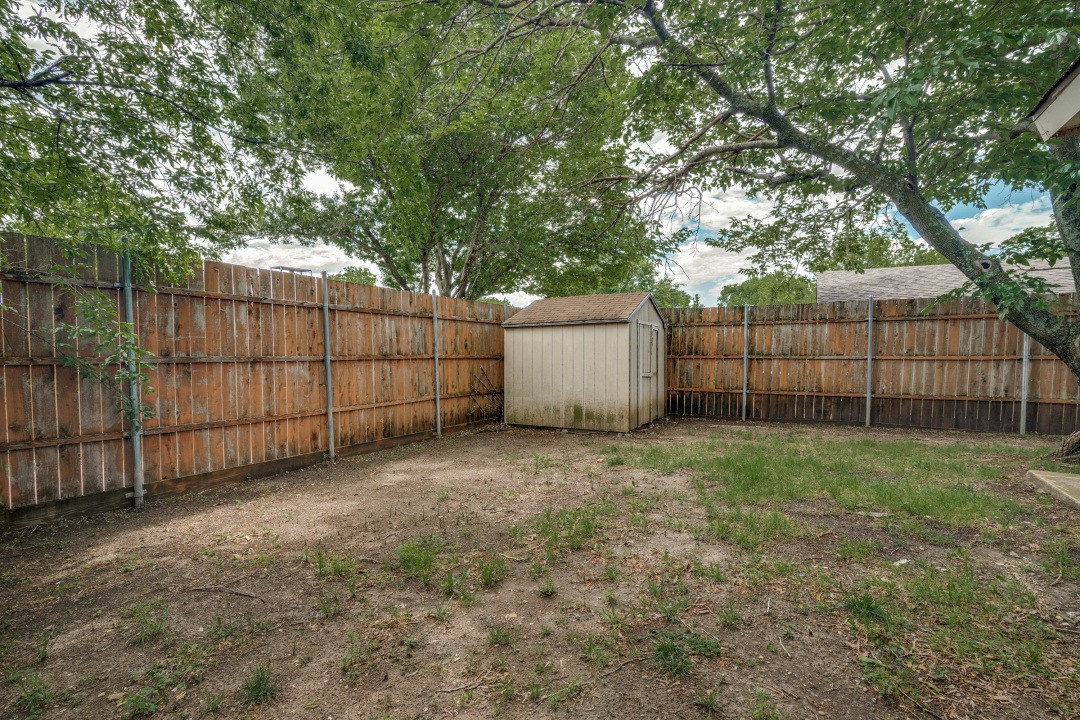 3906 Wheelwright Drive