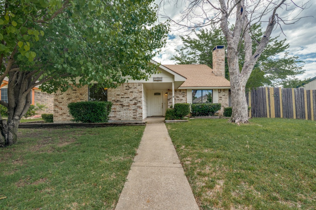 3906 Wheelwright Drive