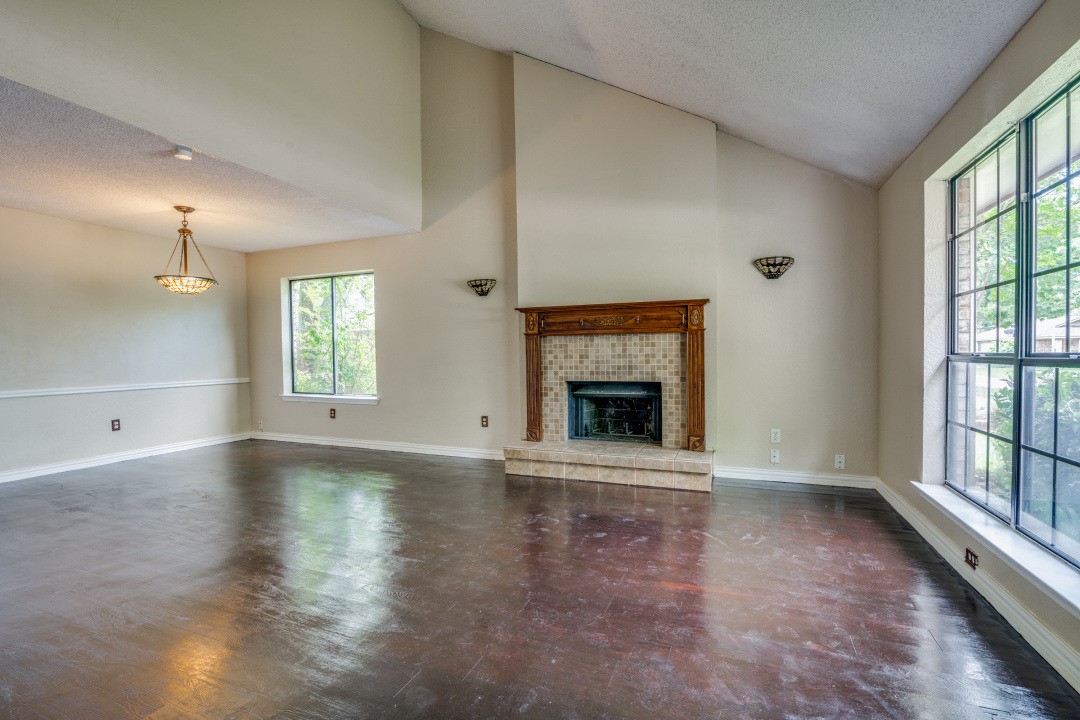 3906 Wheelwright Drive