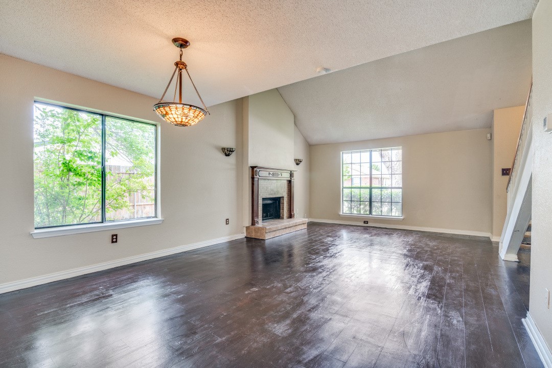 3906 Wheelwright Drive