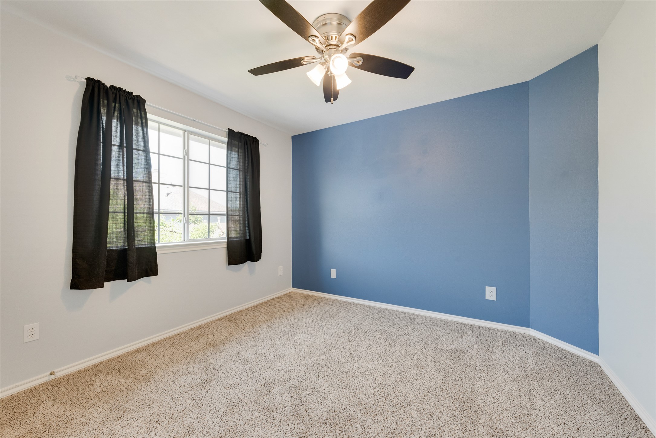 4305 Greenwood Trail