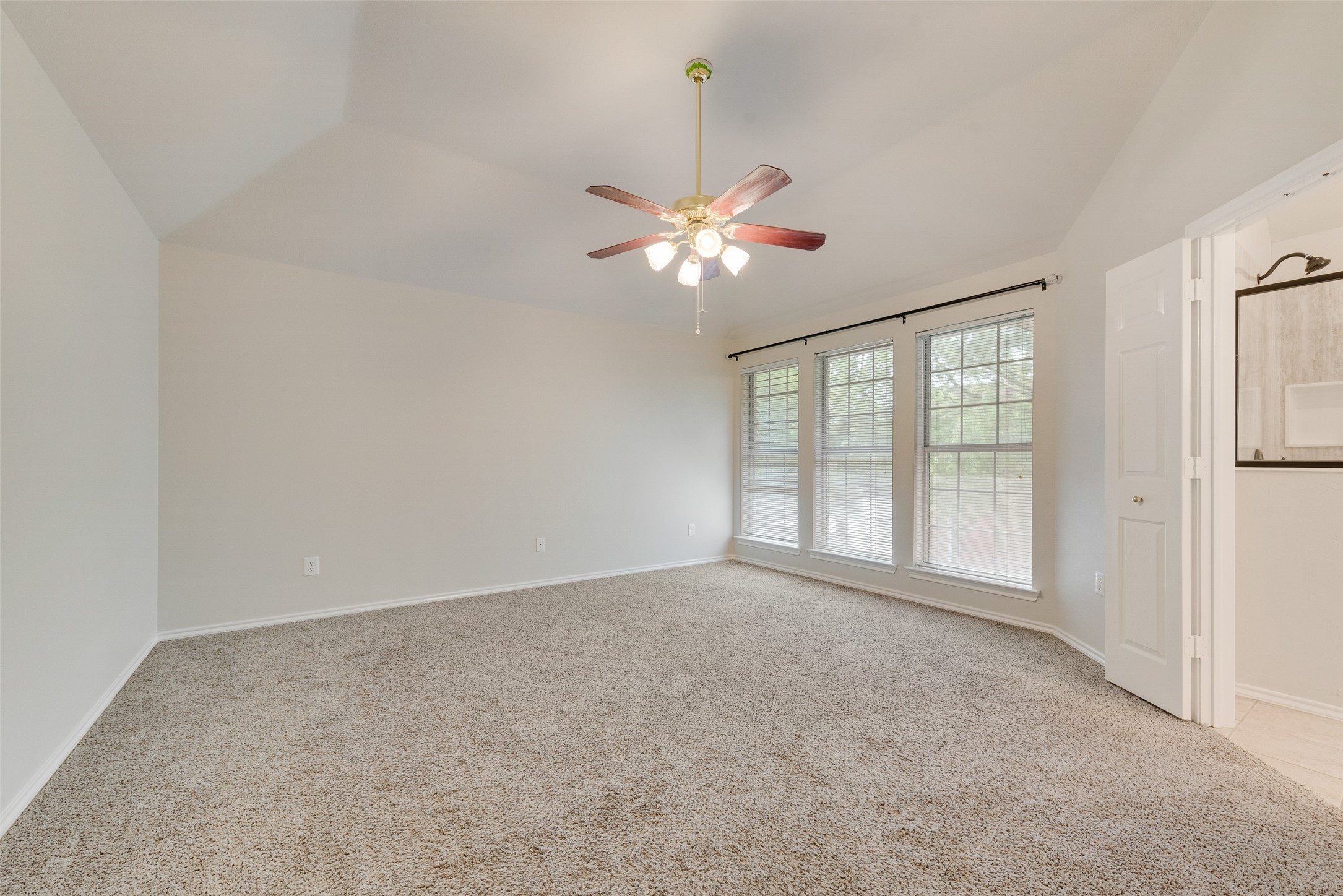 4305 Greenwood Trail