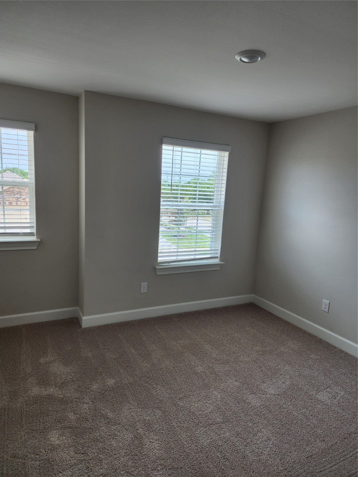 1103 Ginsburg Lane