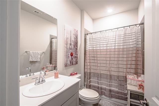 500 Crystal Clear Lane