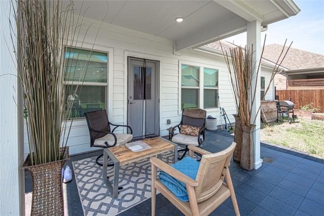 500 Crystal Clear Lane