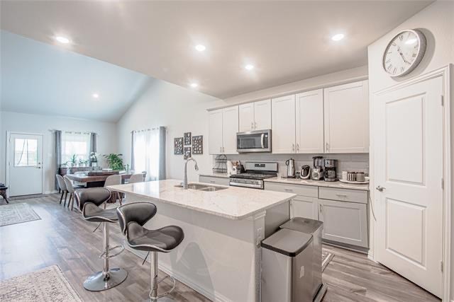 500 Crystal Clear Lane