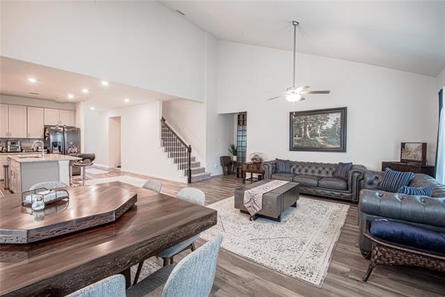 500 Crystal Clear Lane