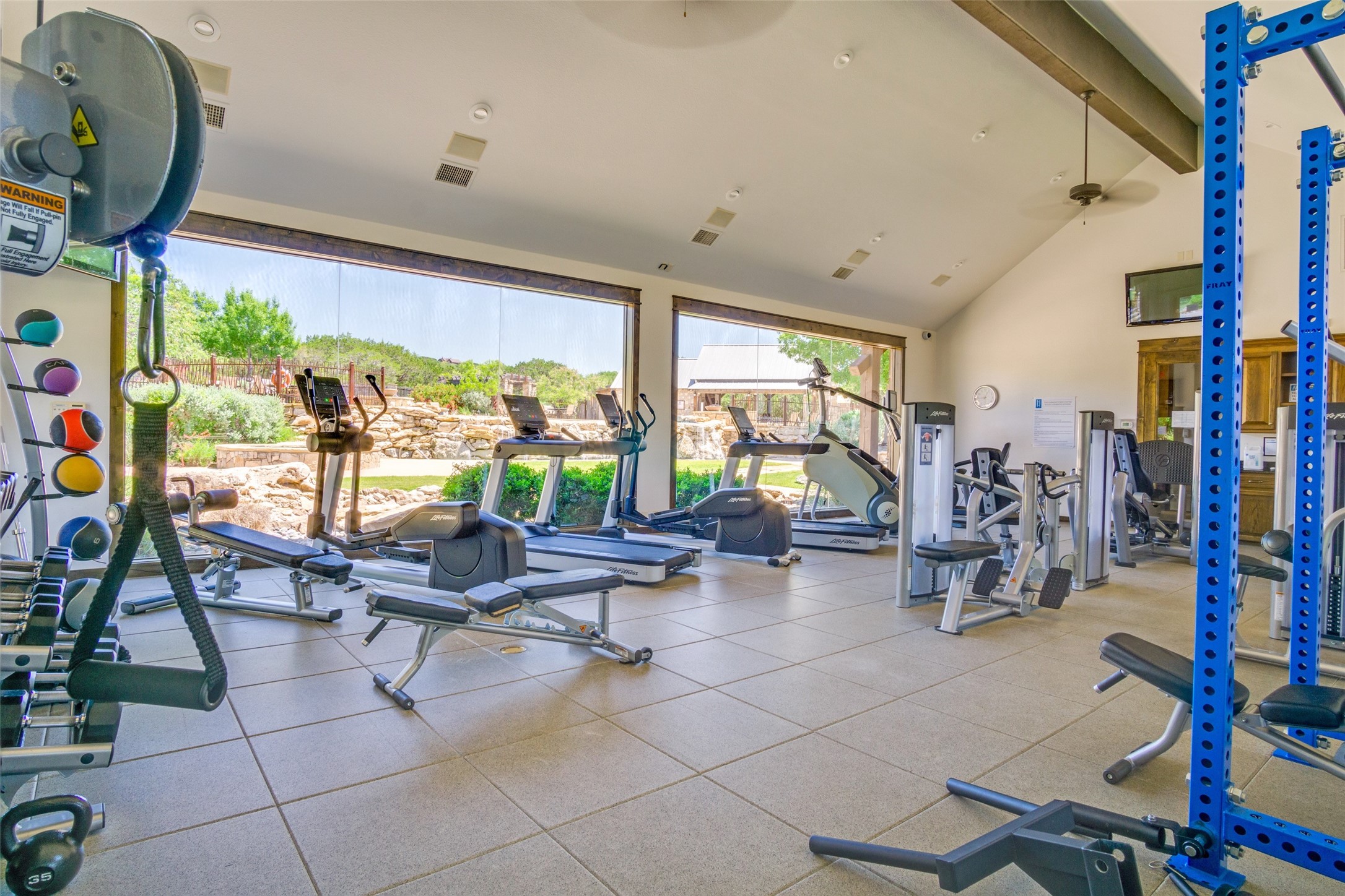 1633 Scenic Drive 201