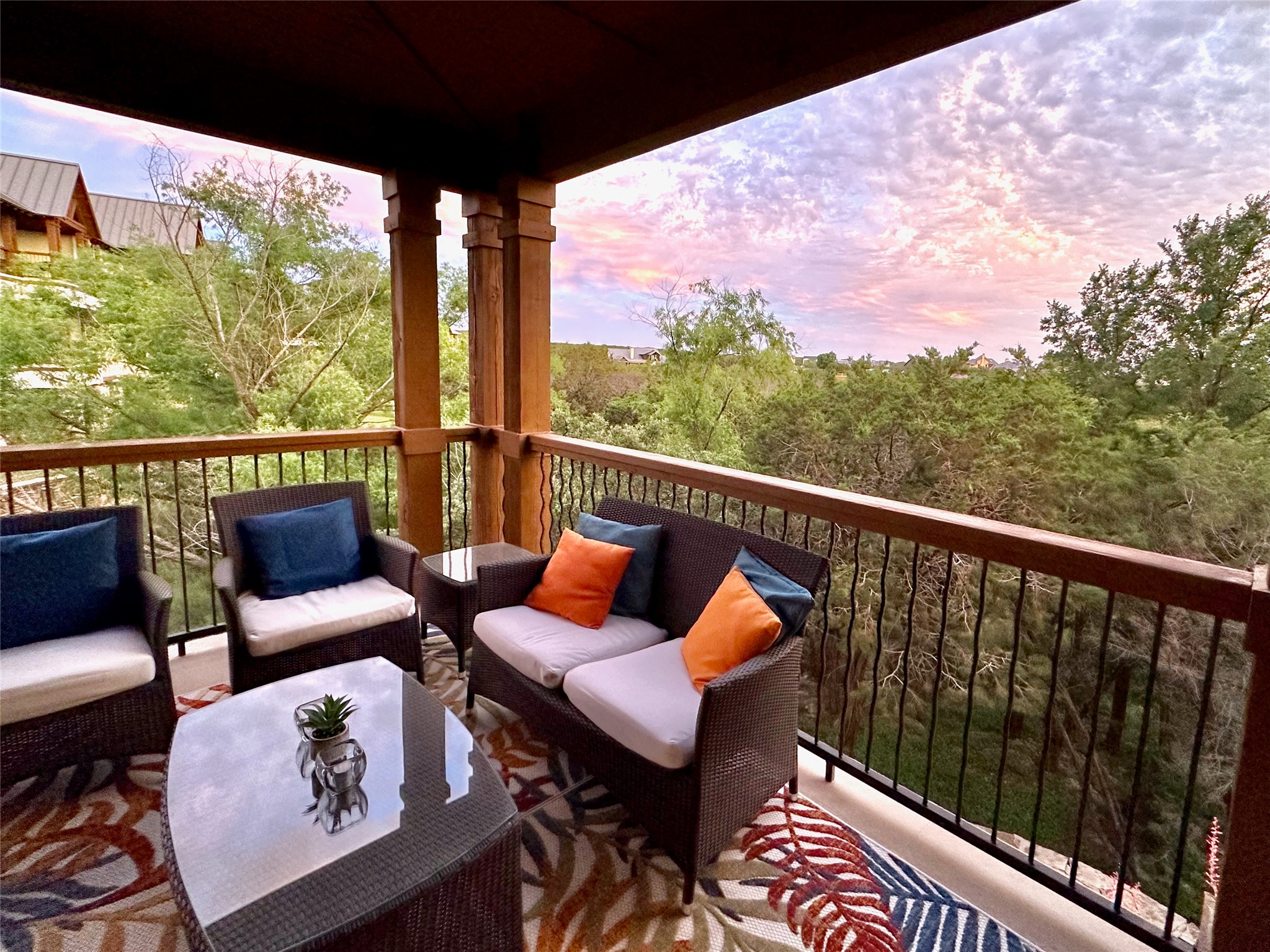 1633 Scenic Drive 201