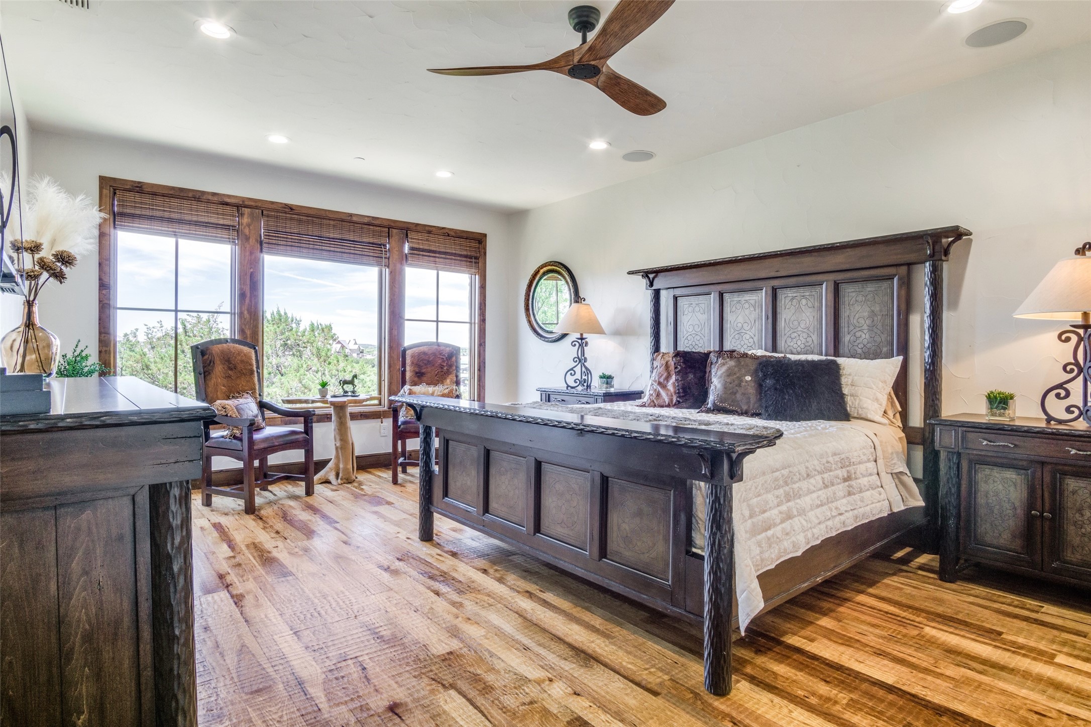 1633 Scenic Drive 201