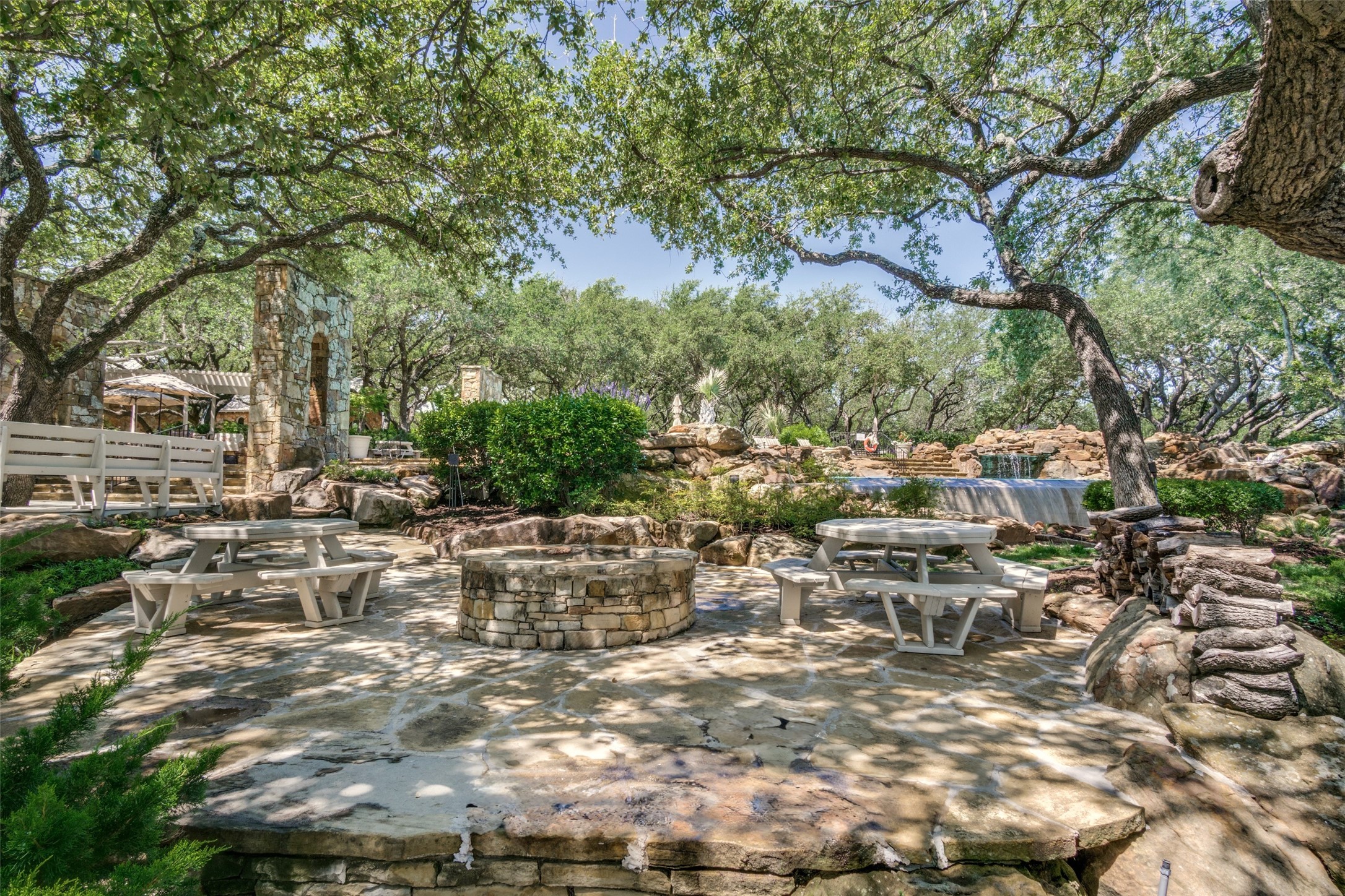 1099 Highland Drive