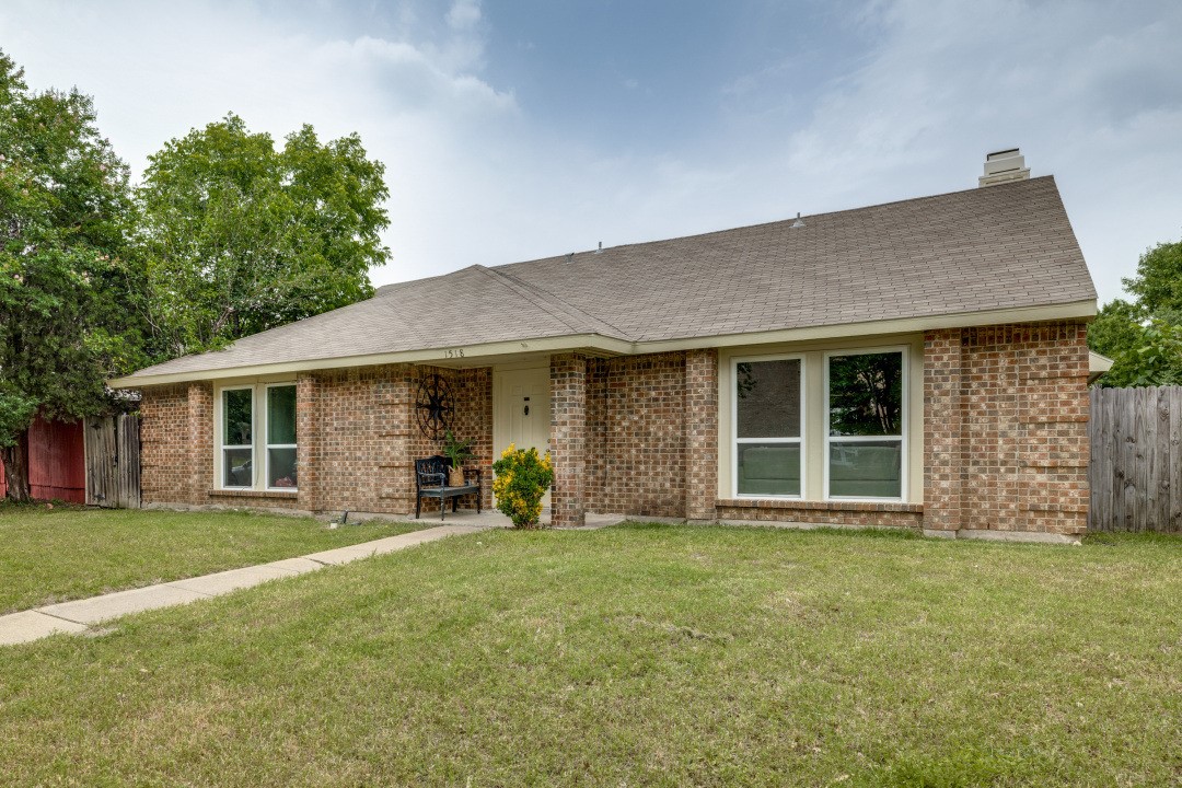 1518 Coffeyville Trail