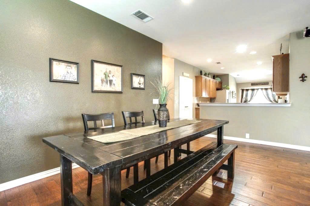 216 Cliffbrook Drive