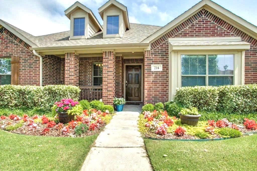 216 Cliffbrook Drive