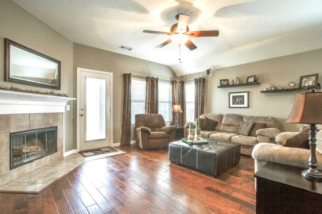 216 Cliffbrook Drive