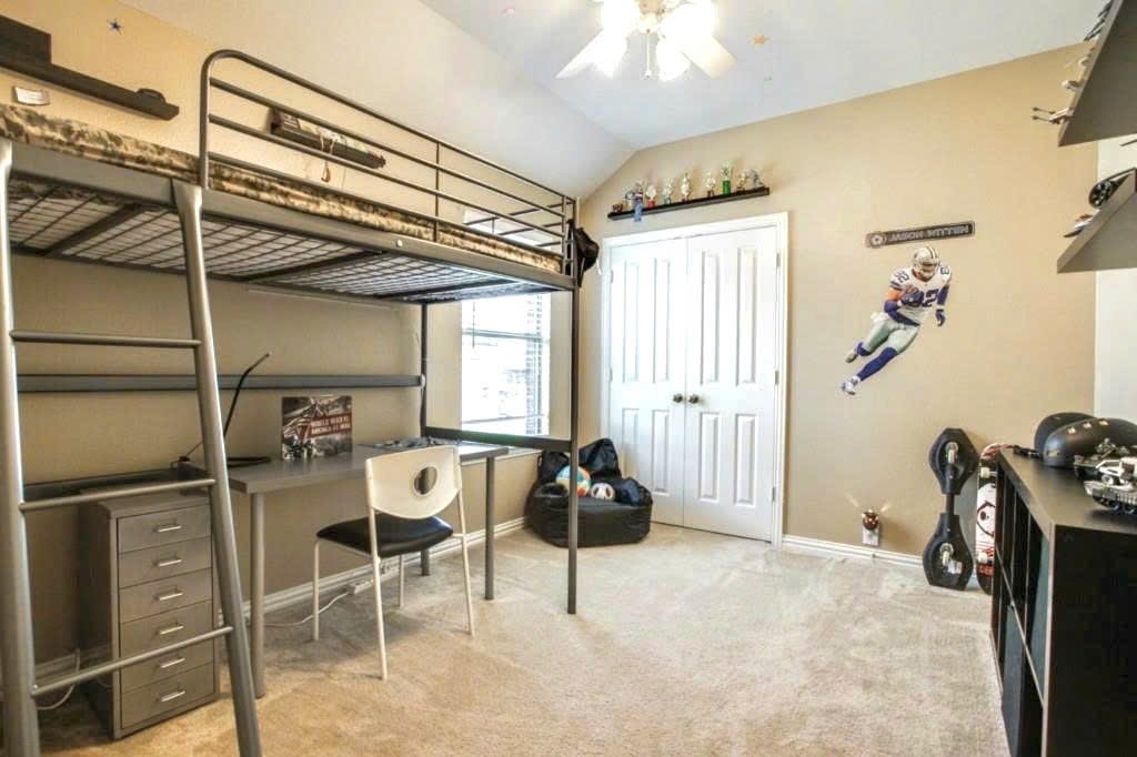 216 Cliffbrook Drive