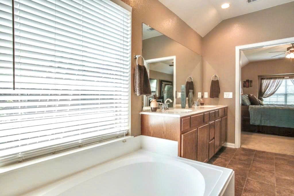 216 Cliffbrook Drive