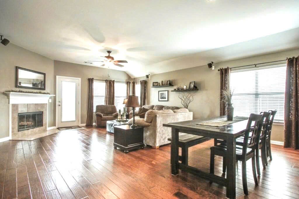 216 Cliffbrook Drive