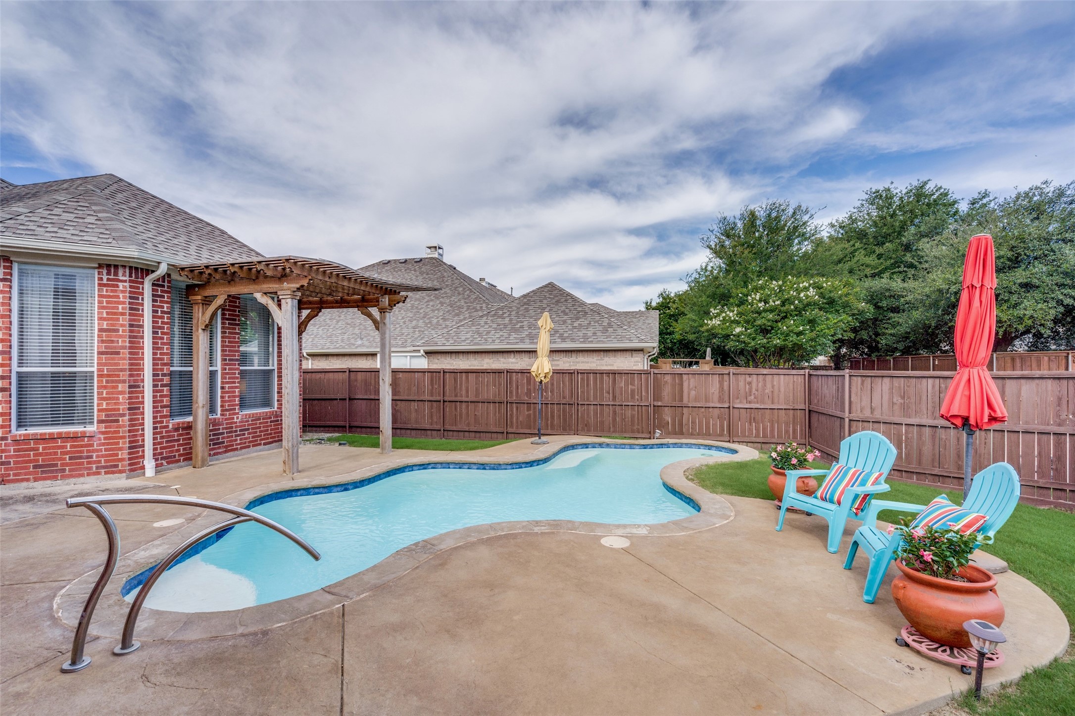 4551 Risinghill Drive