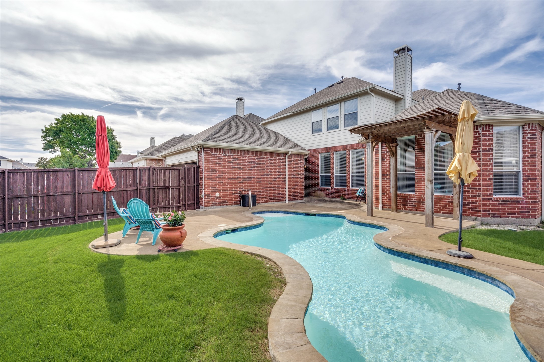 4551 Risinghill Drive