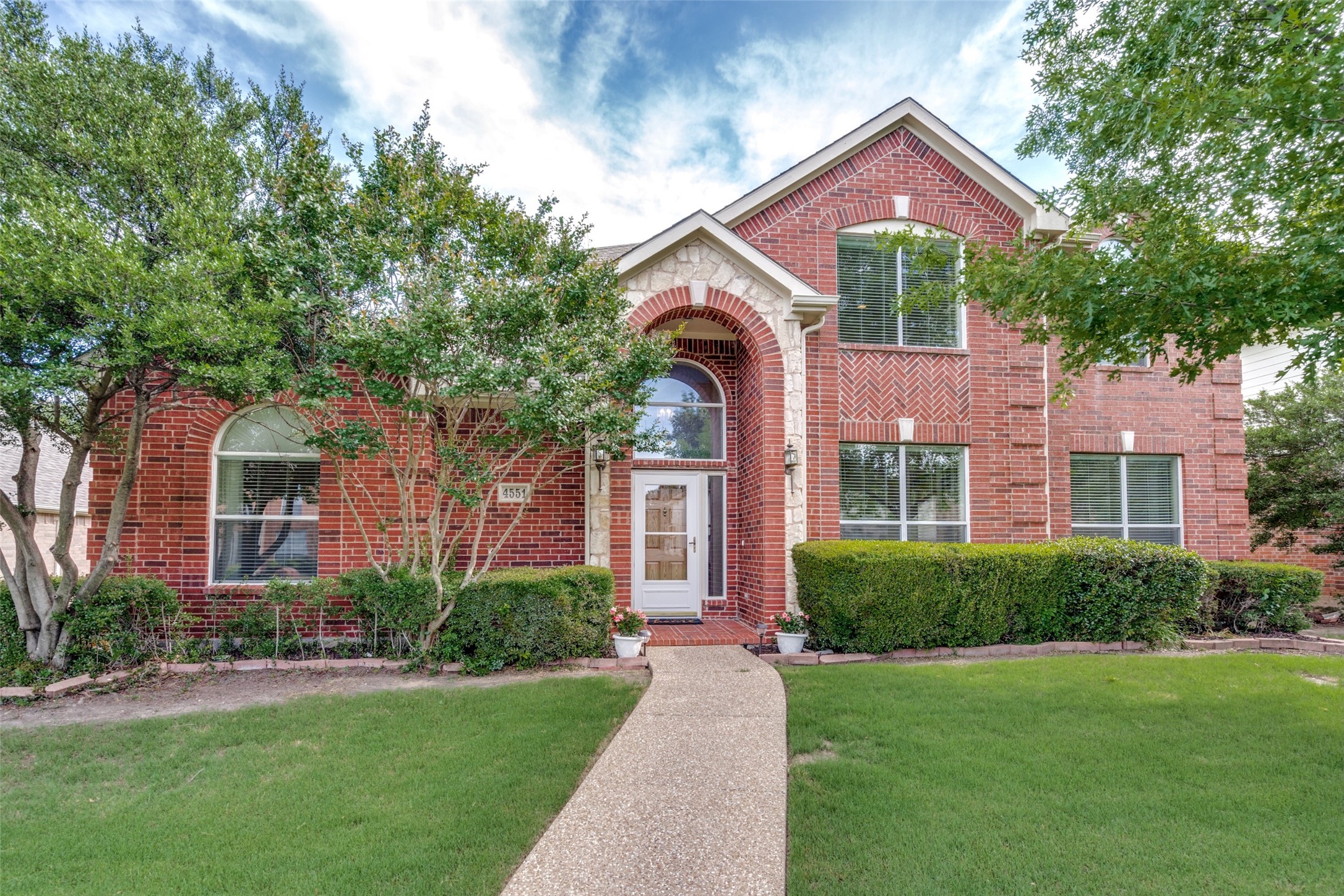 4551 Risinghill Drive