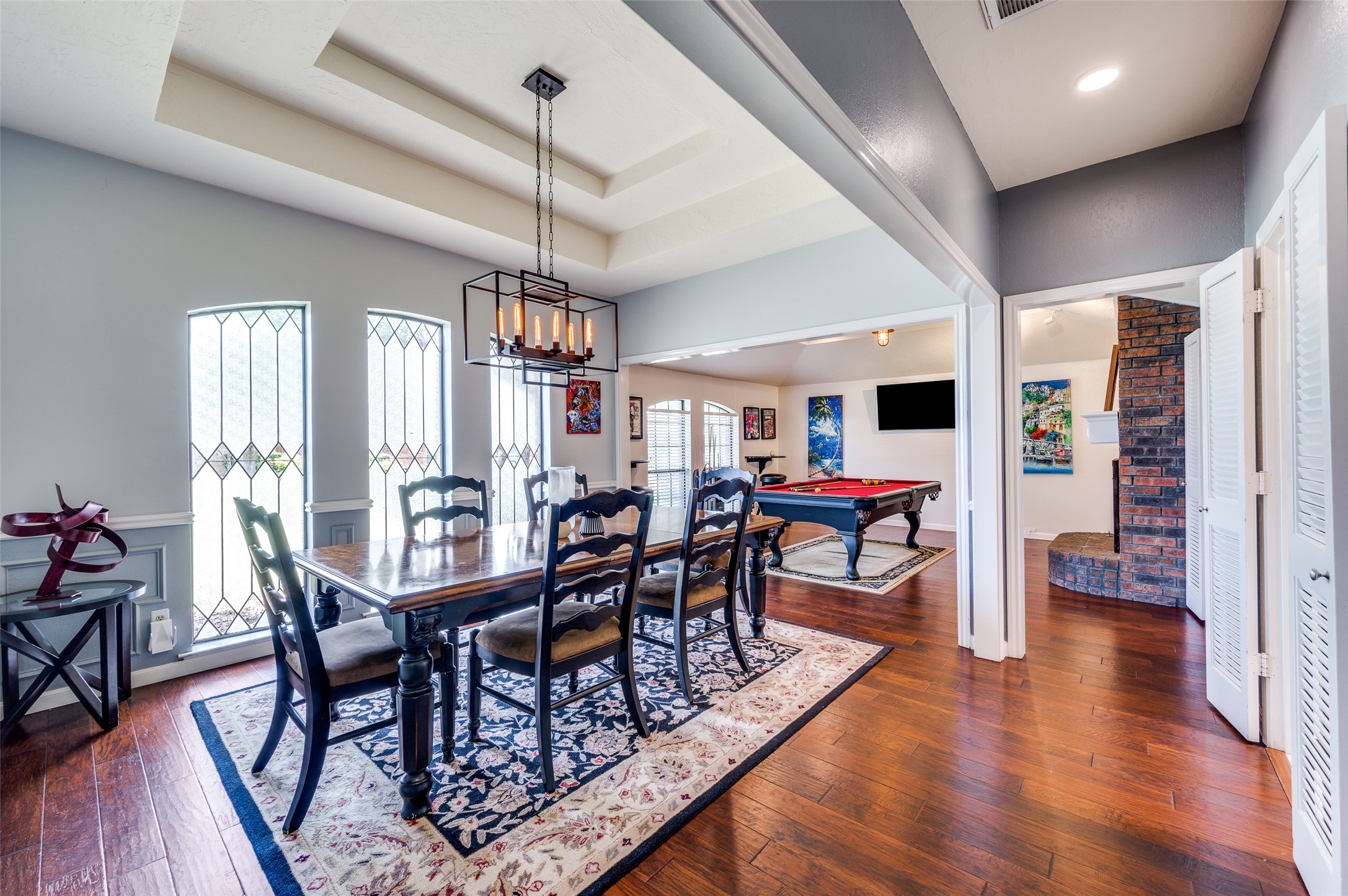 719 Swallow Drive