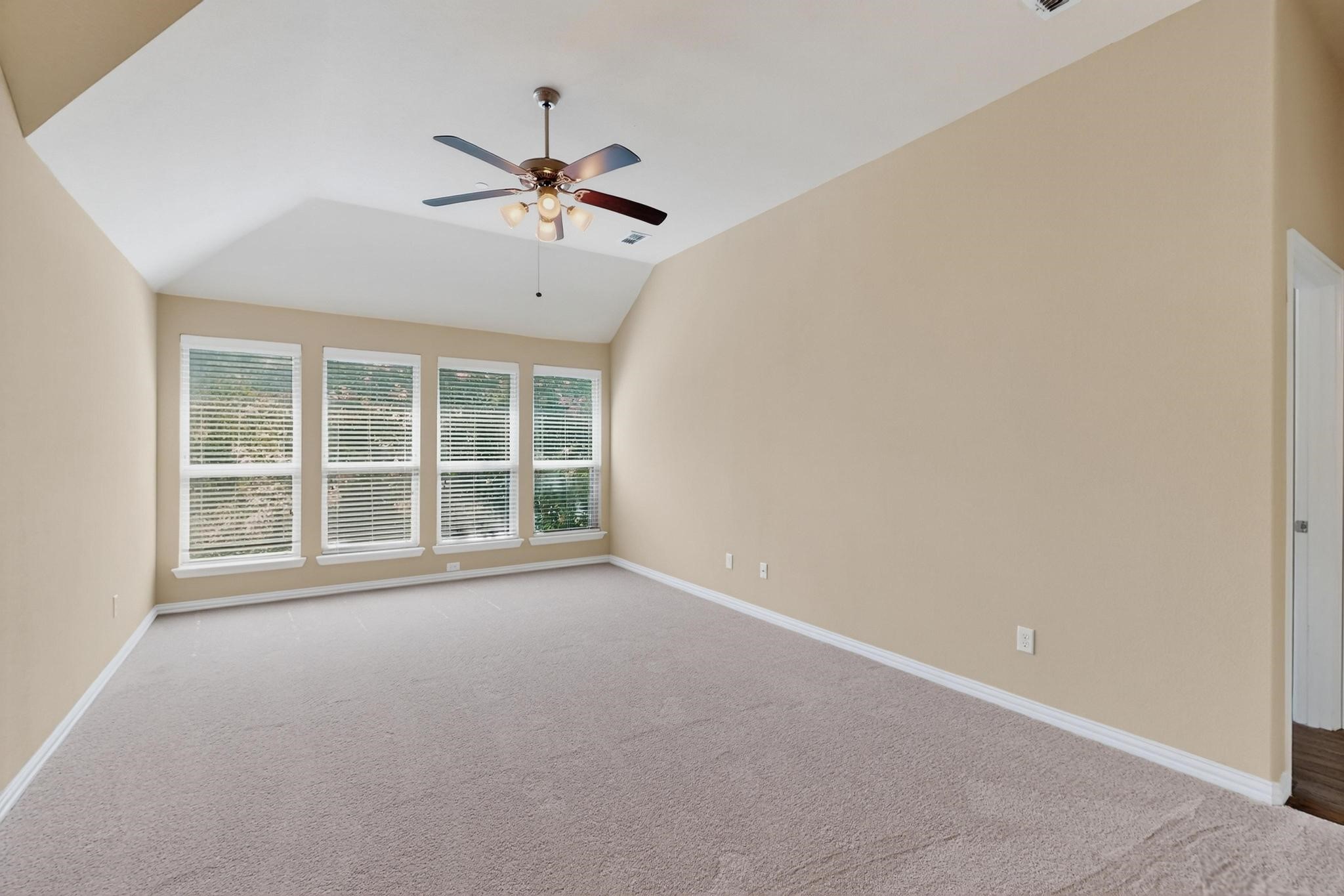 6106 Black Swan Circle