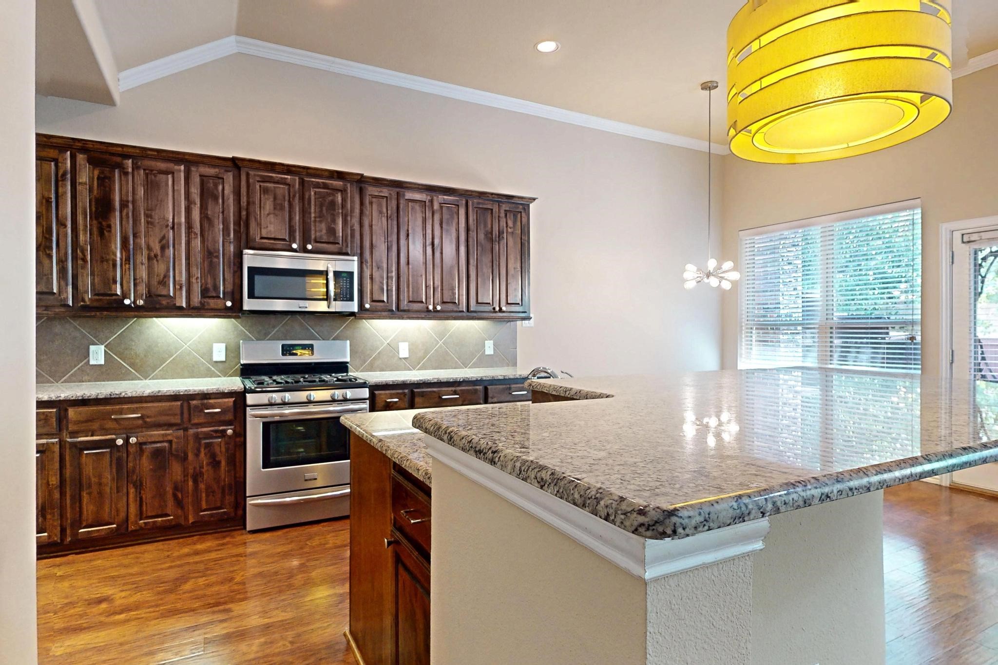 6106 Black Swan Circle