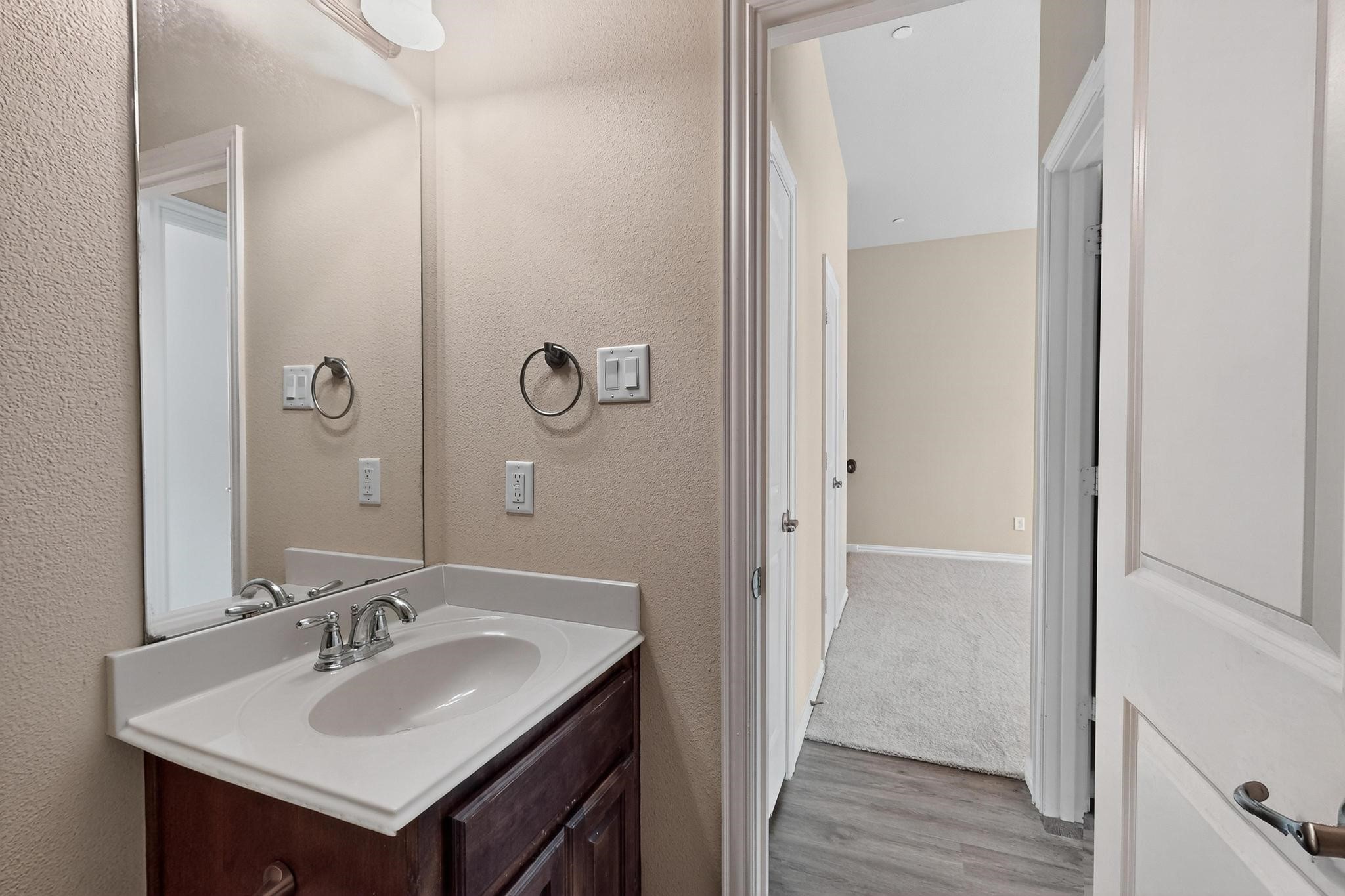 6106 Black Swan Circle