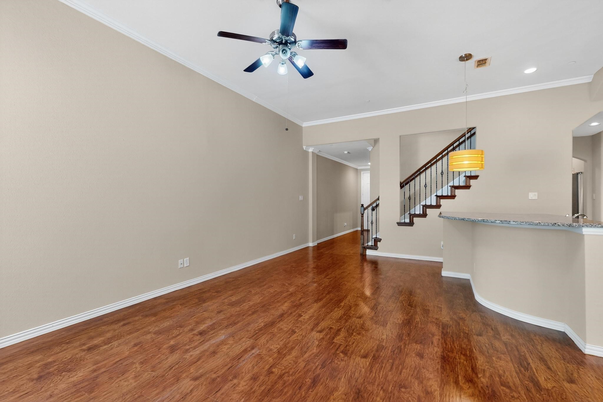 6106 Black Swan Circle