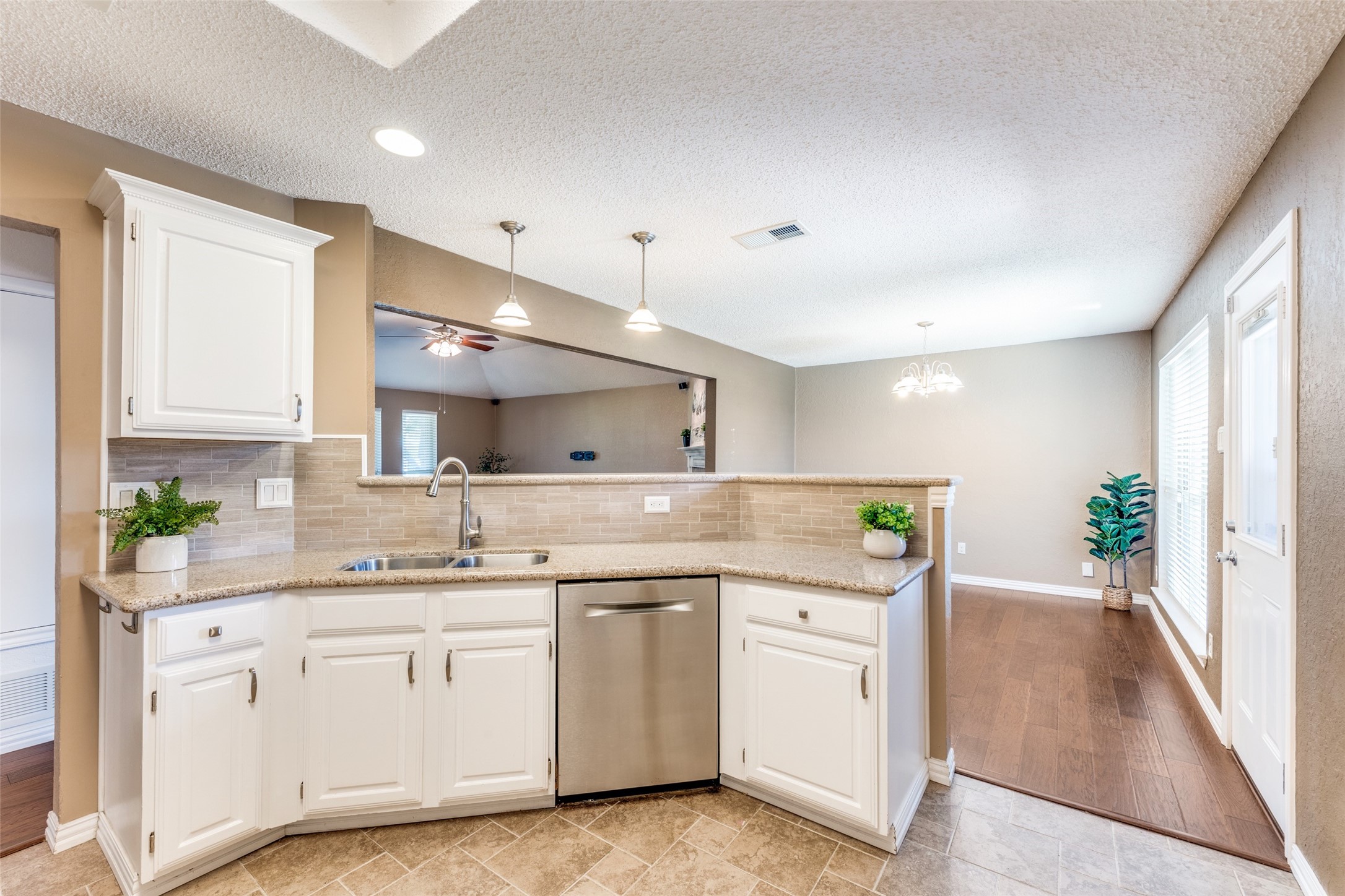 5012 Frontier Lane