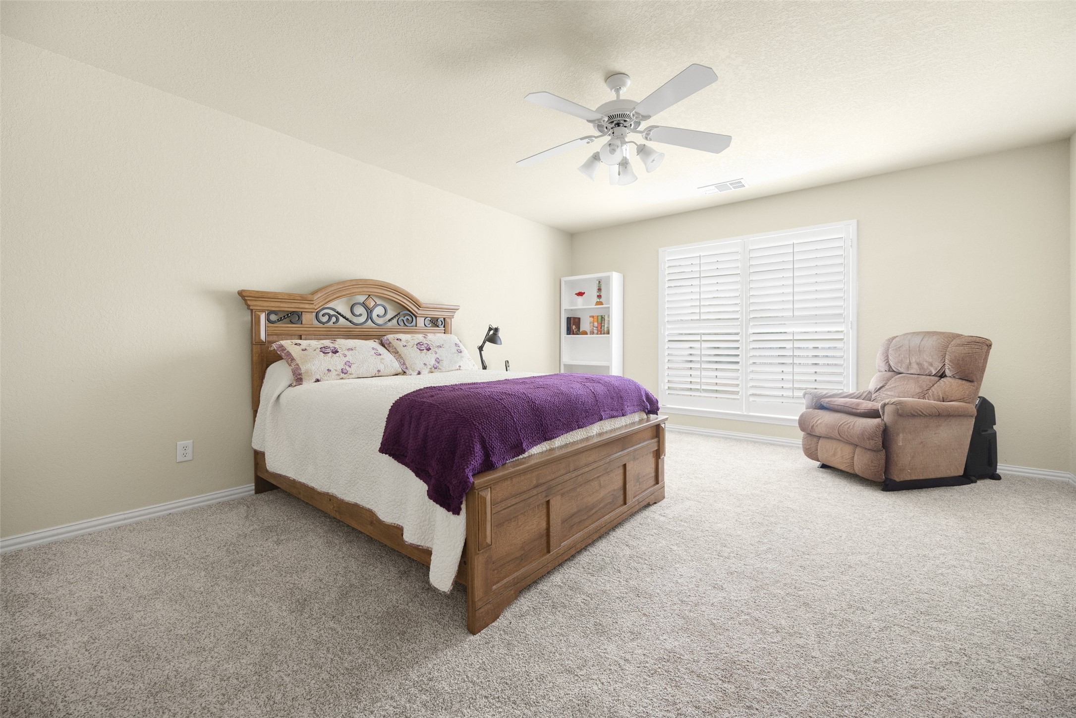 16088 Prairie Meadow