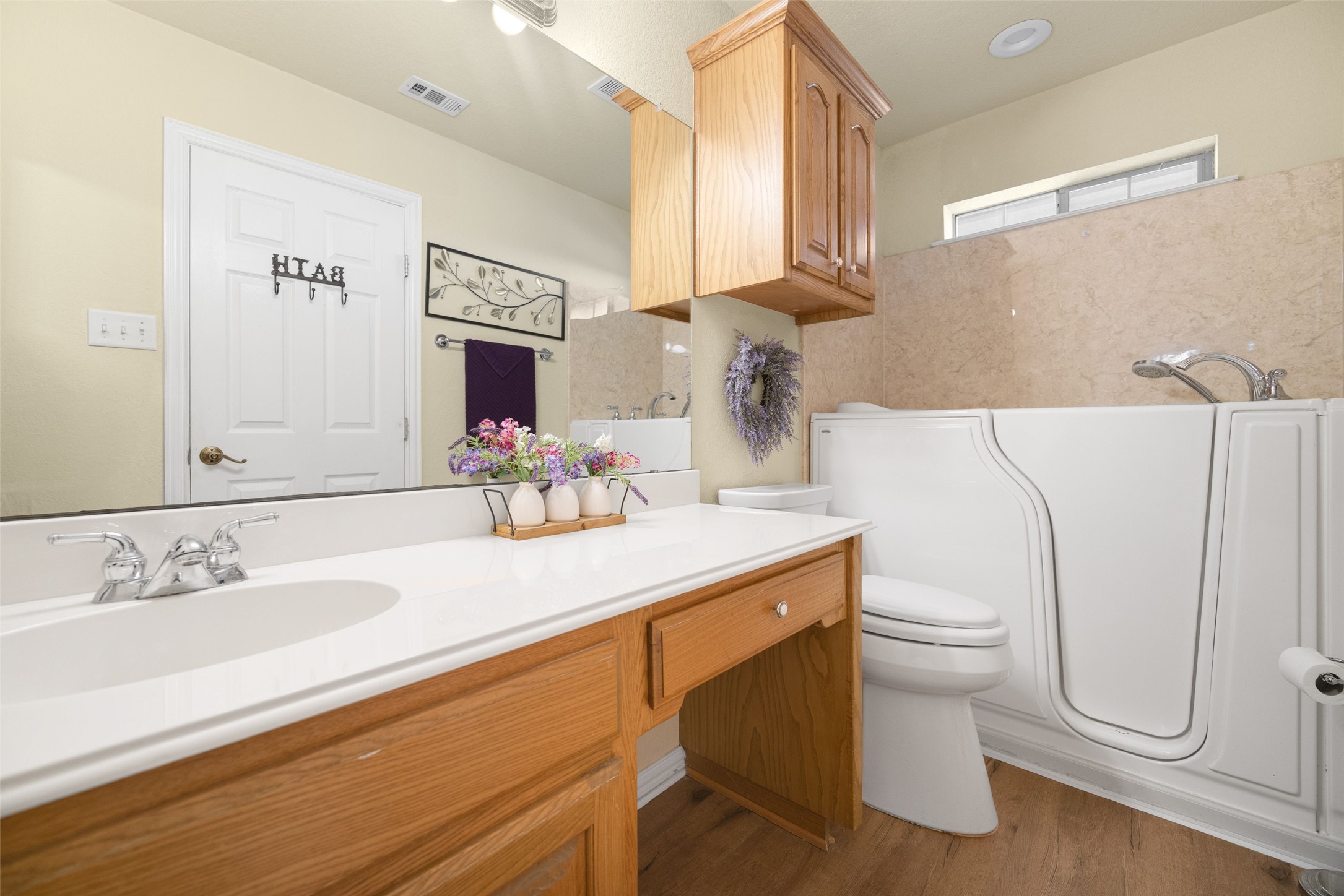 16088 Prairie Meadow