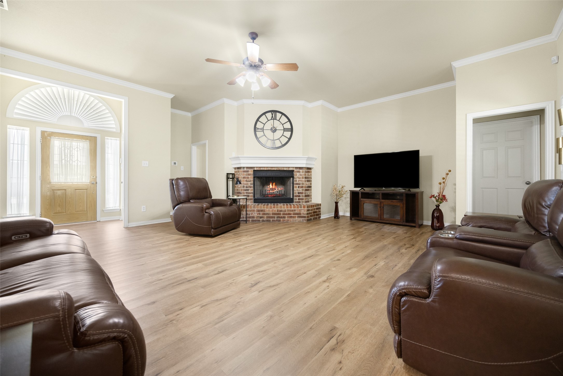 16088 Prairie Meadow