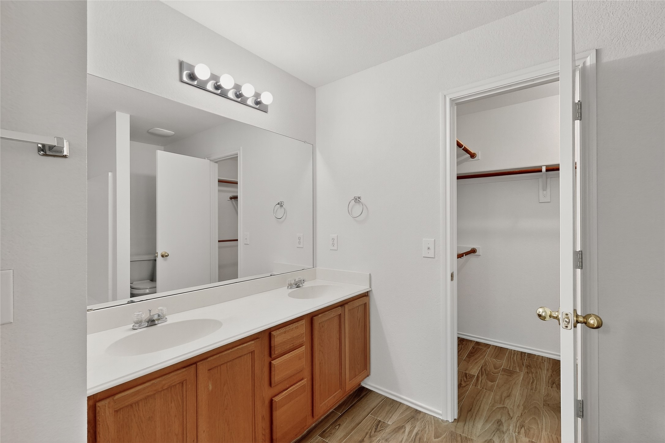 321 Stephanie Street