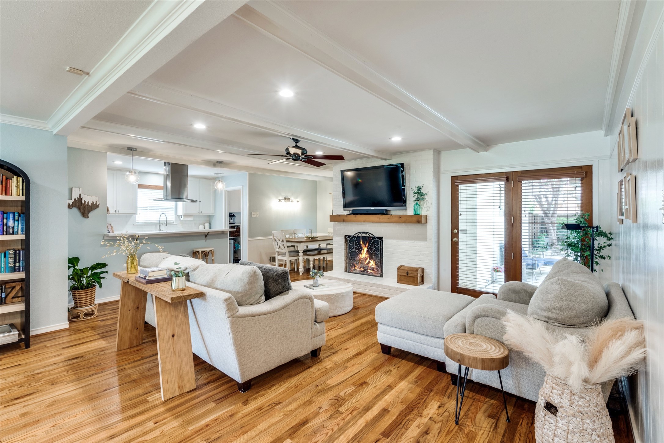 926 Teakwood Drive