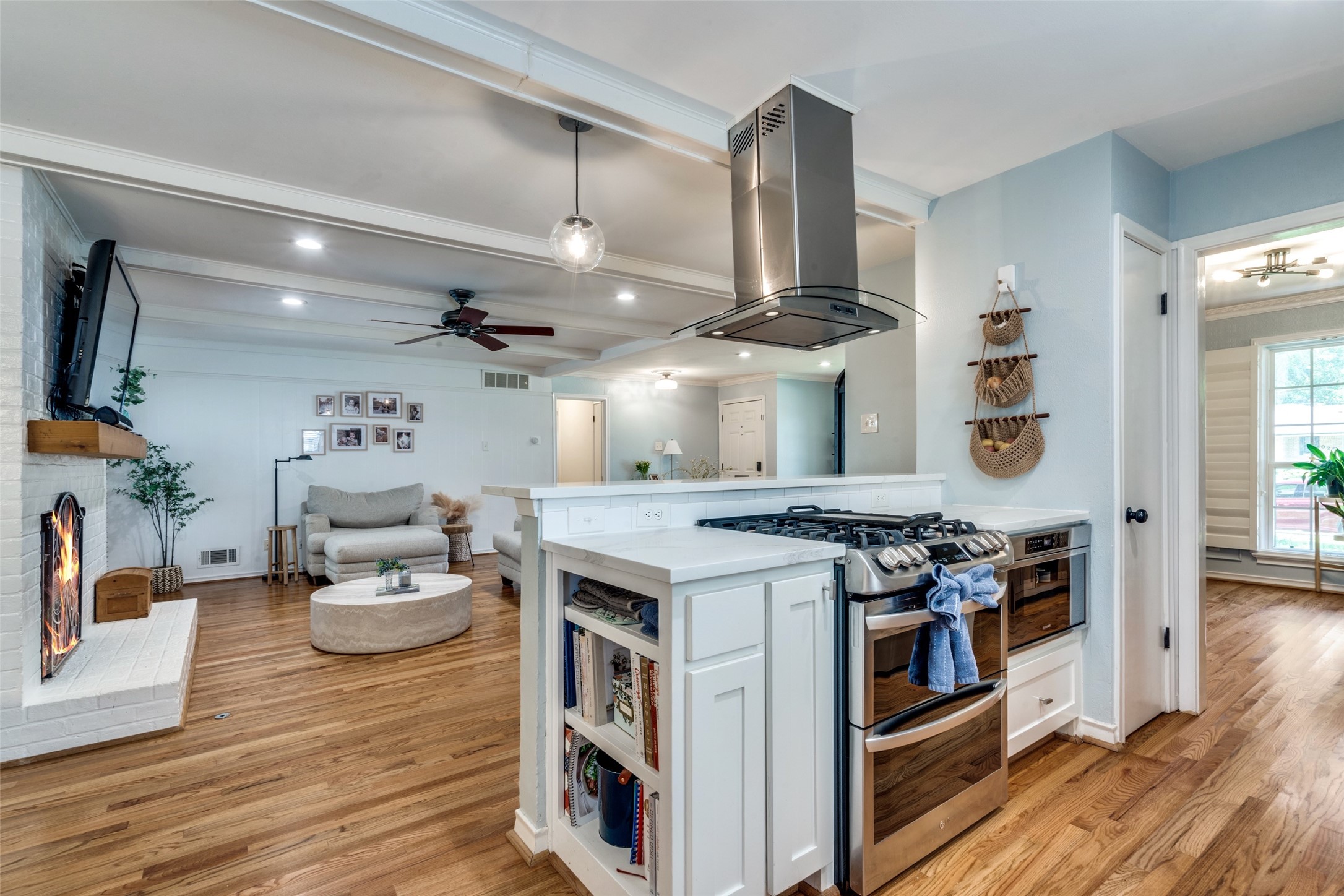 926 Teakwood Drive