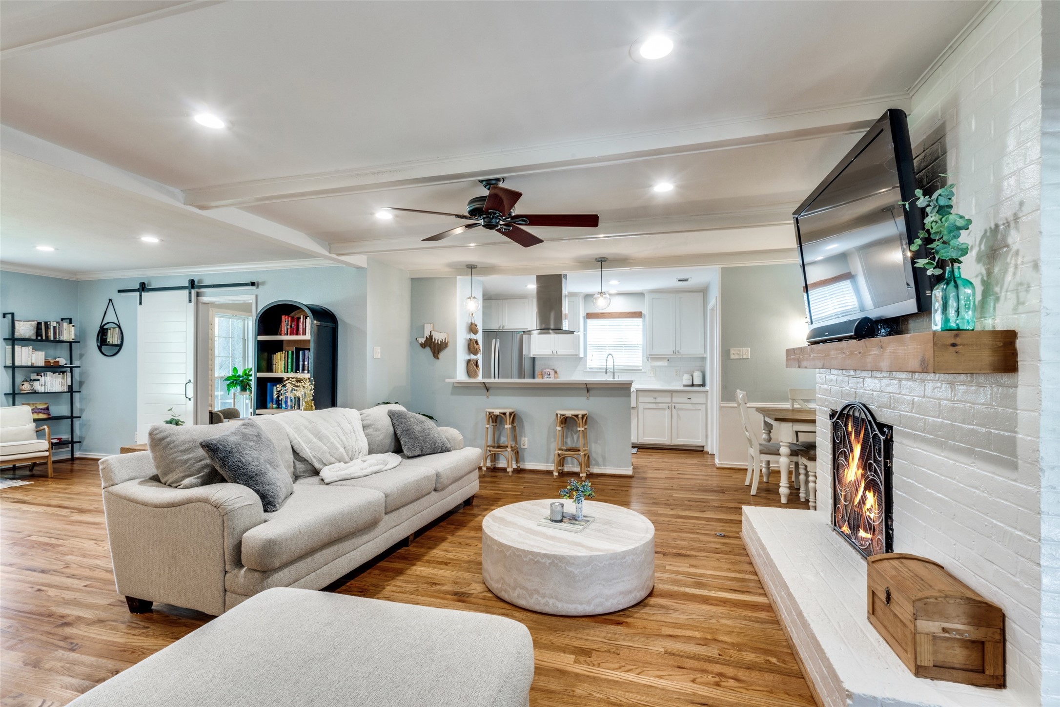 926 Teakwood Drive