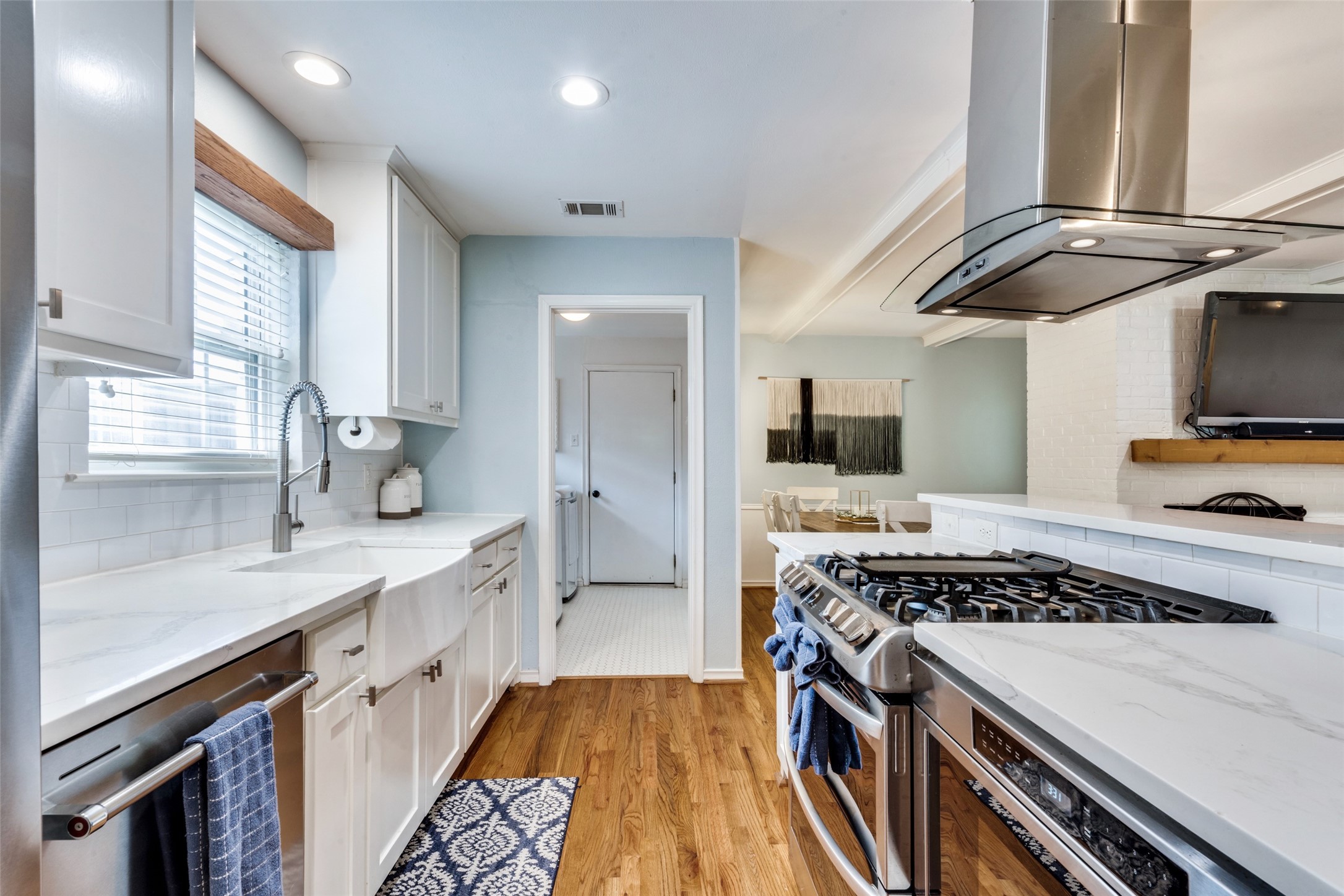 926 Teakwood Drive
