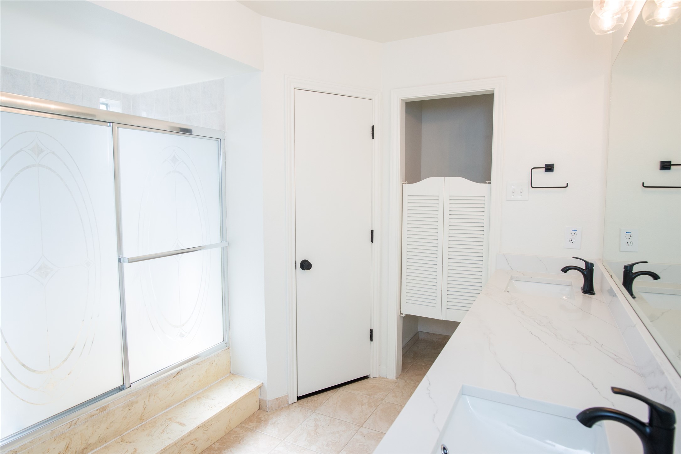 2214 Roundrock Drive