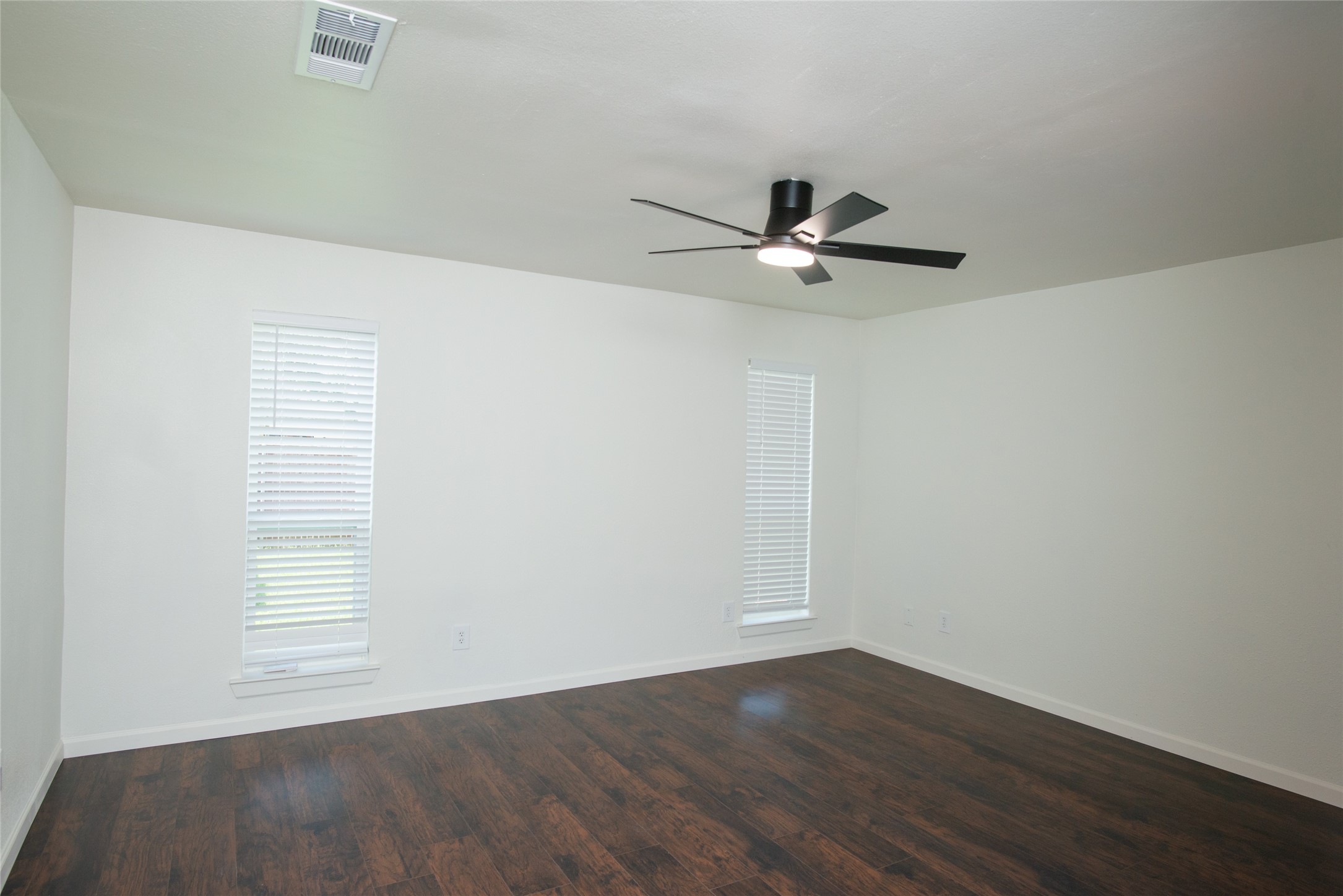 2214 Roundrock Drive